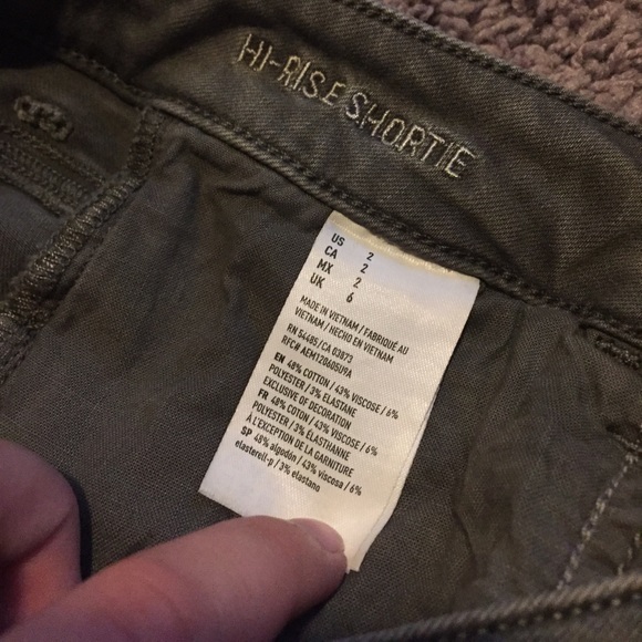 American Eagle Hi-Rise Shortie Shorts - Picture 4 of 4